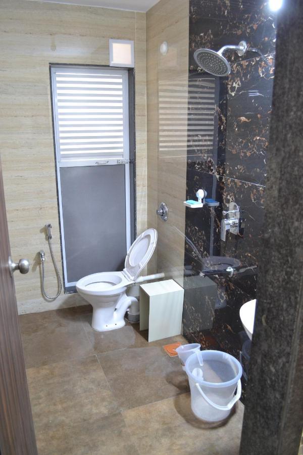Hostel Covie Kharghar 200 Nová Bombaj Exteriér fotografie